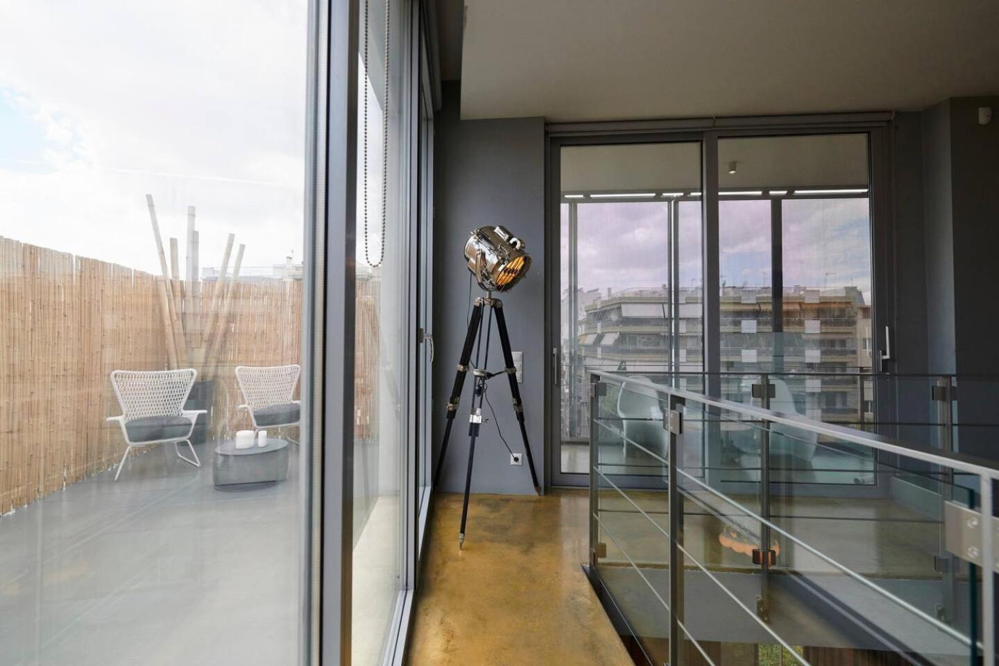 Ma Maison No5 Penthouse Loft, Private Heated Pool, Acropolis View, Ultra High Speed Internet 300 Mbps, Short Walk To Acropolis, Parking Upon Request, 1' From Metro Atena Exterior foto