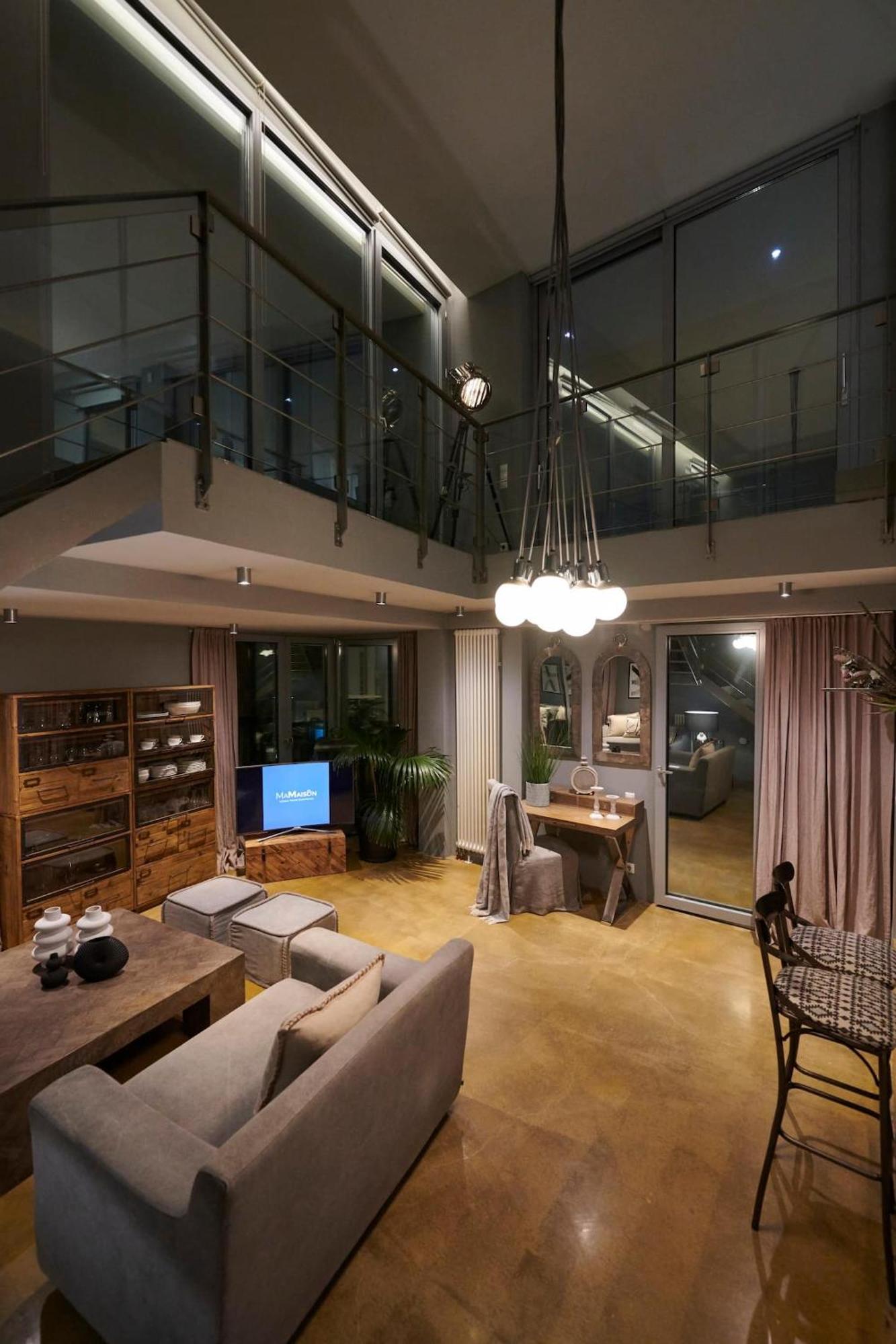 Ma Maison No5 Penthouse Loft, Private Heated Pool, Acropolis View, Ultra High Speed Internet 300 Mbps, Short Walk To Acropolis, Parking Upon Request, 1' From Metro Atena Exterior foto