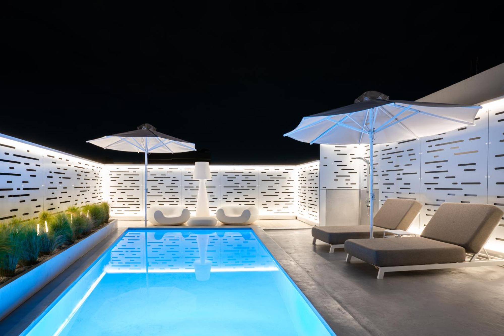 Ma Maison No5 Penthouse Loft, Private Heated Pool, Acropolis View, Ultra High Speed Internet 300 Mbps, Short Walk To Acropolis, Parking Upon Request, 1' From Metro Atena Exterior foto