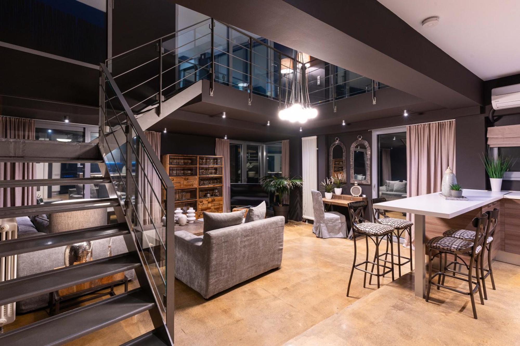 Ma Maison No5 Penthouse Loft, Private Heated Pool, Acropolis View, Ultra High Speed Internet 300 Mbps, Short Walk To Acropolis, Parking Upon Request, 1' From Metro Atena Exterior foto